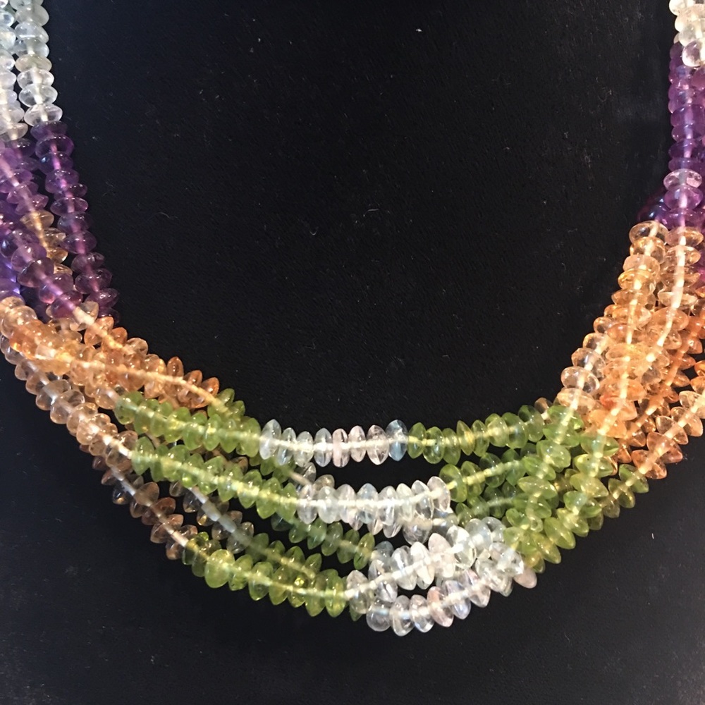 Jewelry - Picture 2 of 3
